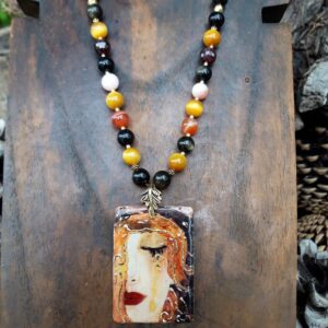 72 5fe Sautoir Obsidienne doree Oeil de tigre miel Grenat Opale rose Agate orange avec pendentif en email
