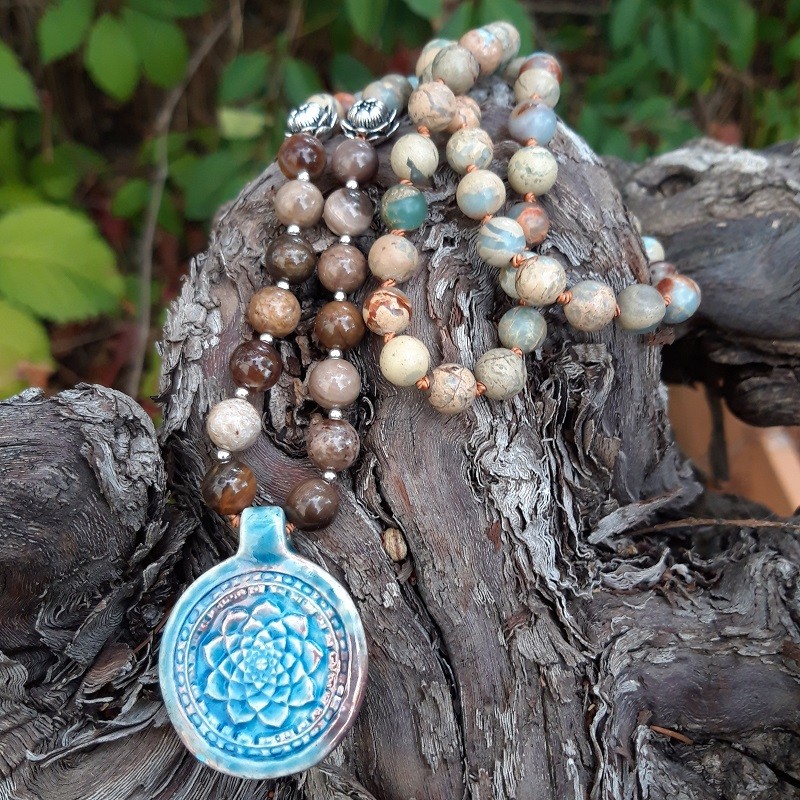 341 0fb Sautoir Jaspe Aqua terra Bois fossile avec mandala Lotus en ceramique