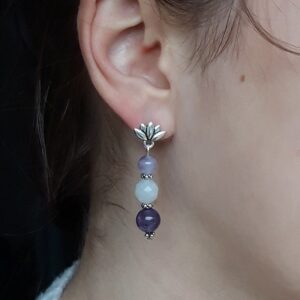 575 7b9 Boucles doreilles en Amethyste et Jade blanc avec lotus argente