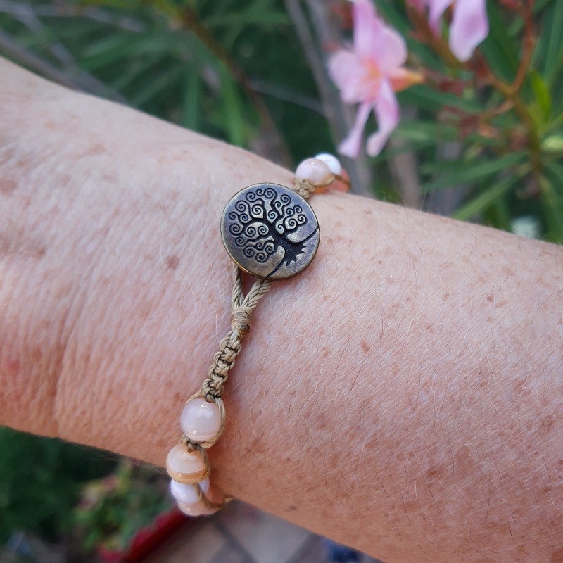 524 701 Bracelet en Agate du Bostwana orange en macrame bouton arbre de vie