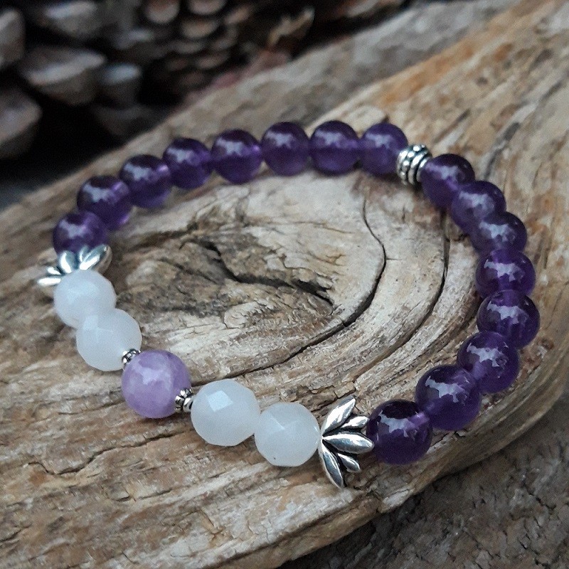 582 cf7 Bracelet en Amethyste et Jade blanc avec lotus argente