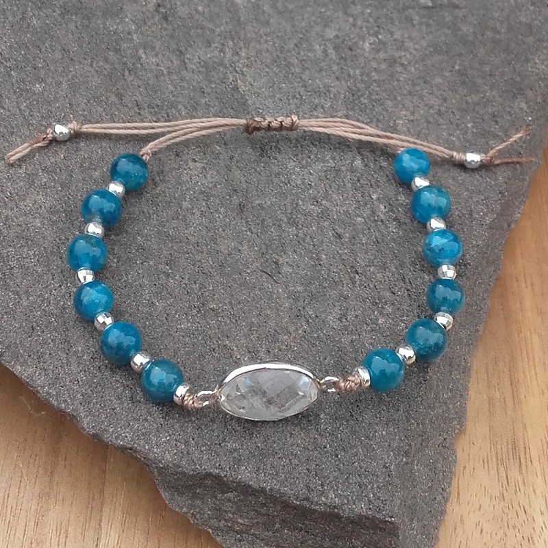514 6f6 Bracelet en Apatite bleu Cristal de roche Facette en macrame