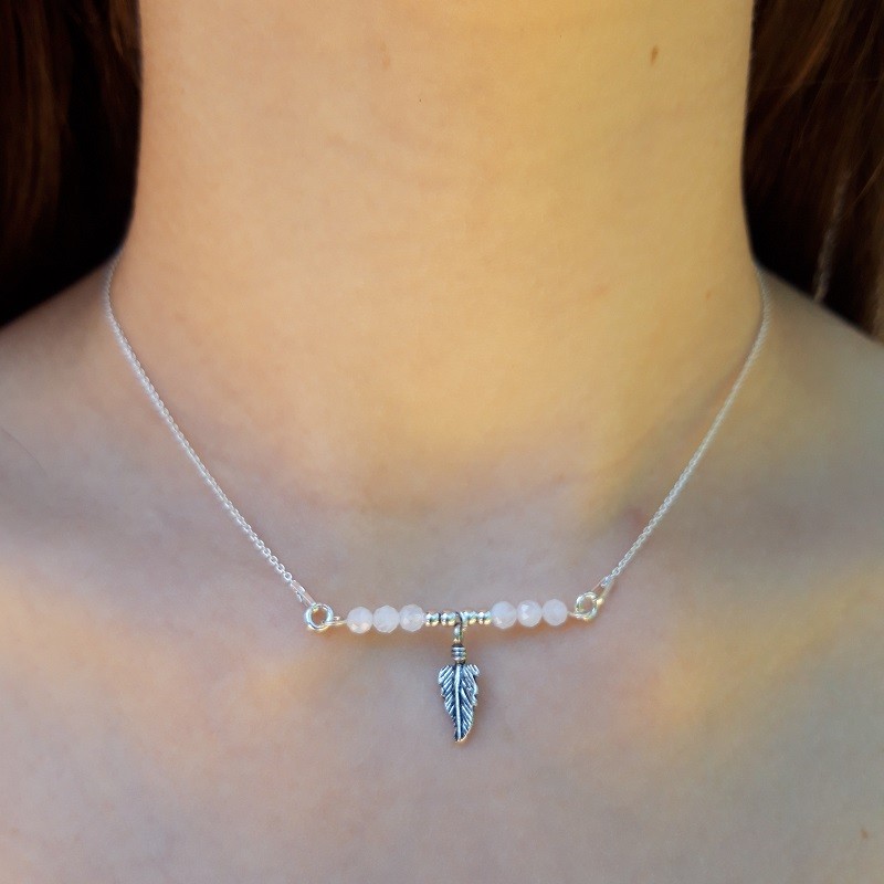 412 e8d Collier Pierre de lune et petite plume en Argent 925