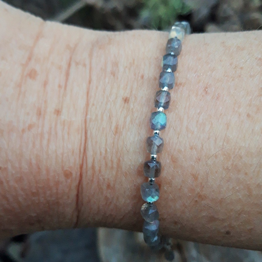 818 6a5 Bracelet en Labradorite facettee en argent 925
