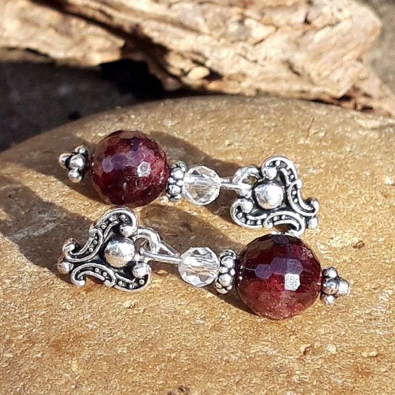 Boucles d'oreilles en Grenat, Cristal de roche et métal argenté