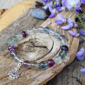 629 f5e Bracelet Fluorite avec une breloque Lotus en Argent 925