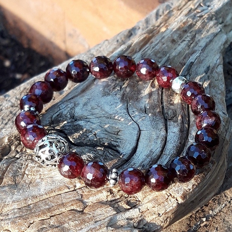 688 9cc Bracelet Grenat facette avec perles en Argent 925