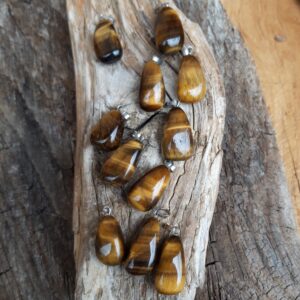991 e69 Pendentif OEil de tigre pierres naturelles scaled