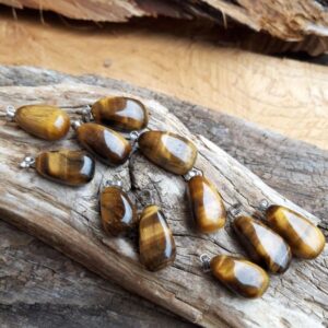 1029 e66 Pendentif OEil de tigre pierres naturelles