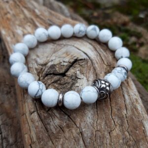 1294 86a Bracelet Howlite avec une perle de Bali en Argent