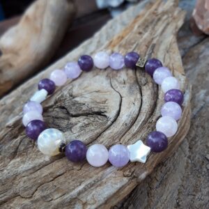 1233 9df Bracelet Lepidolite Quartz rose Amethyste lavande et perle en nacre
