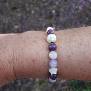 1236 b33 Bracelet Lepidolite Quartz rose Amethyste lavande et perle en nacre