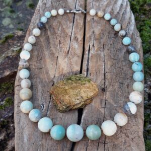 Colliers en perles naturelles d'Amazonite