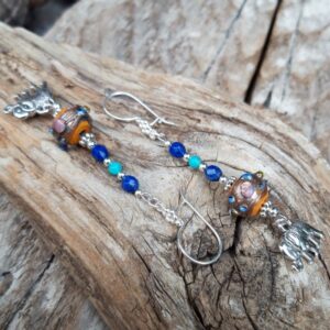 boucles d oreilles lapis lazuli et turquoise avec des elephants argentes 1