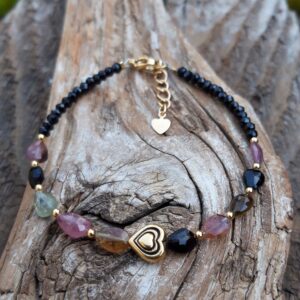 Bracelet Tourmaline multicolore et spinelle noir, perle cœur métal doré