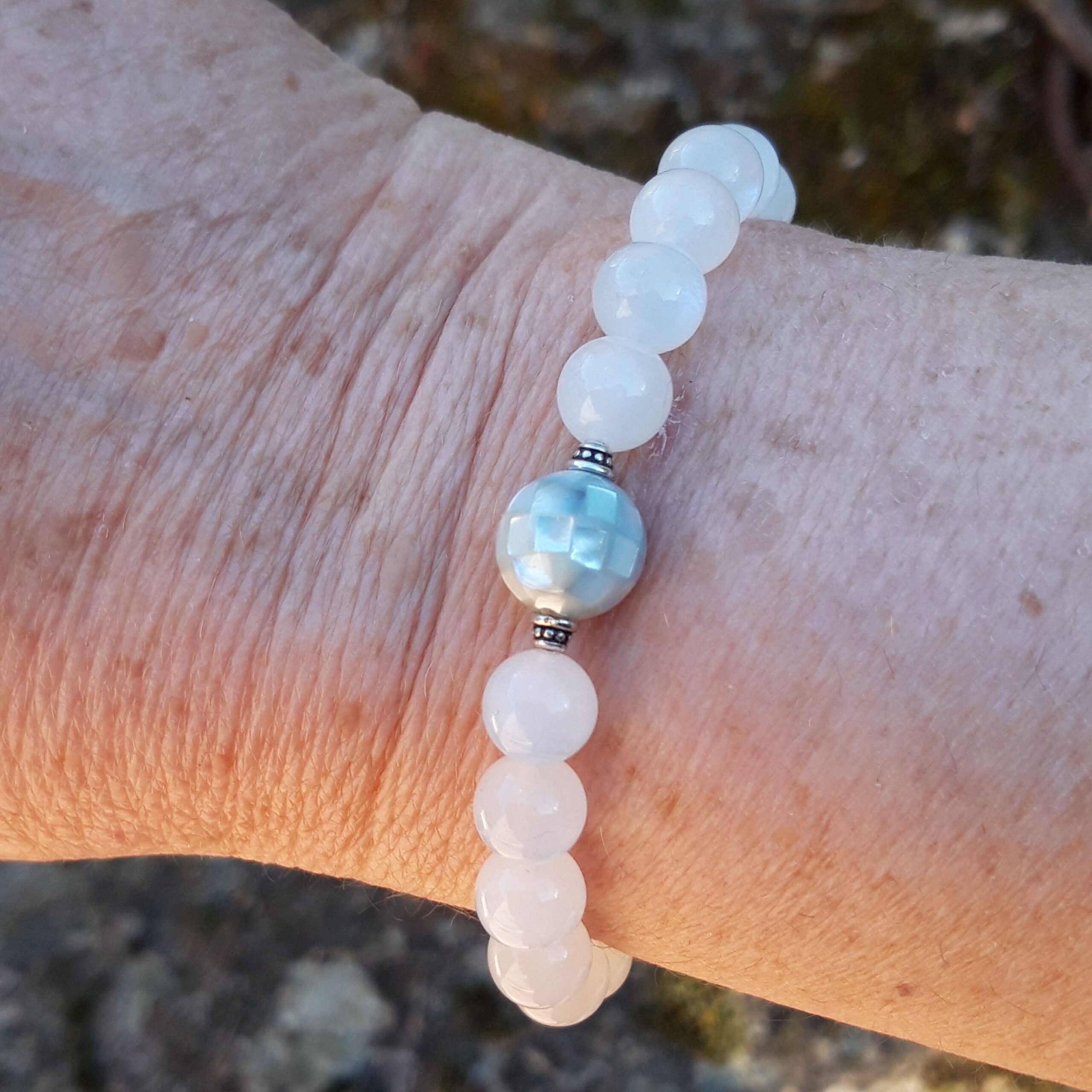 Bracelet Pierre de lune et perle en nacre – Image 4