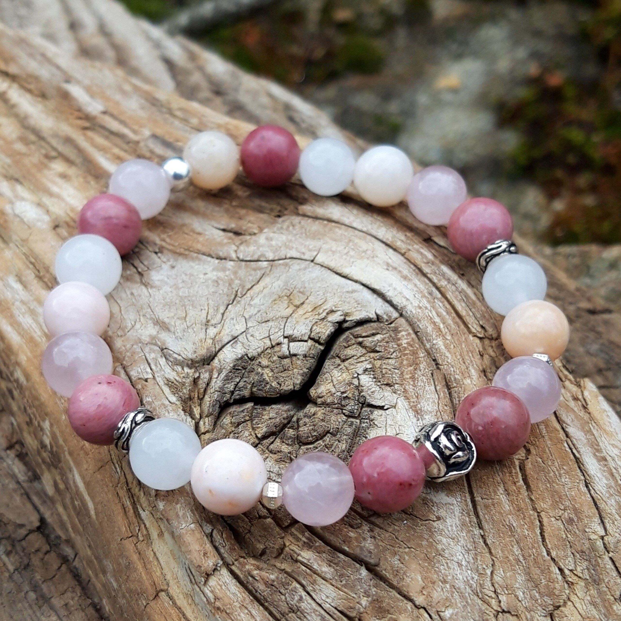 Bracelet Rhodonite, Quartz rose, Opale rose et Jade blanc, perles argentées – Image 4