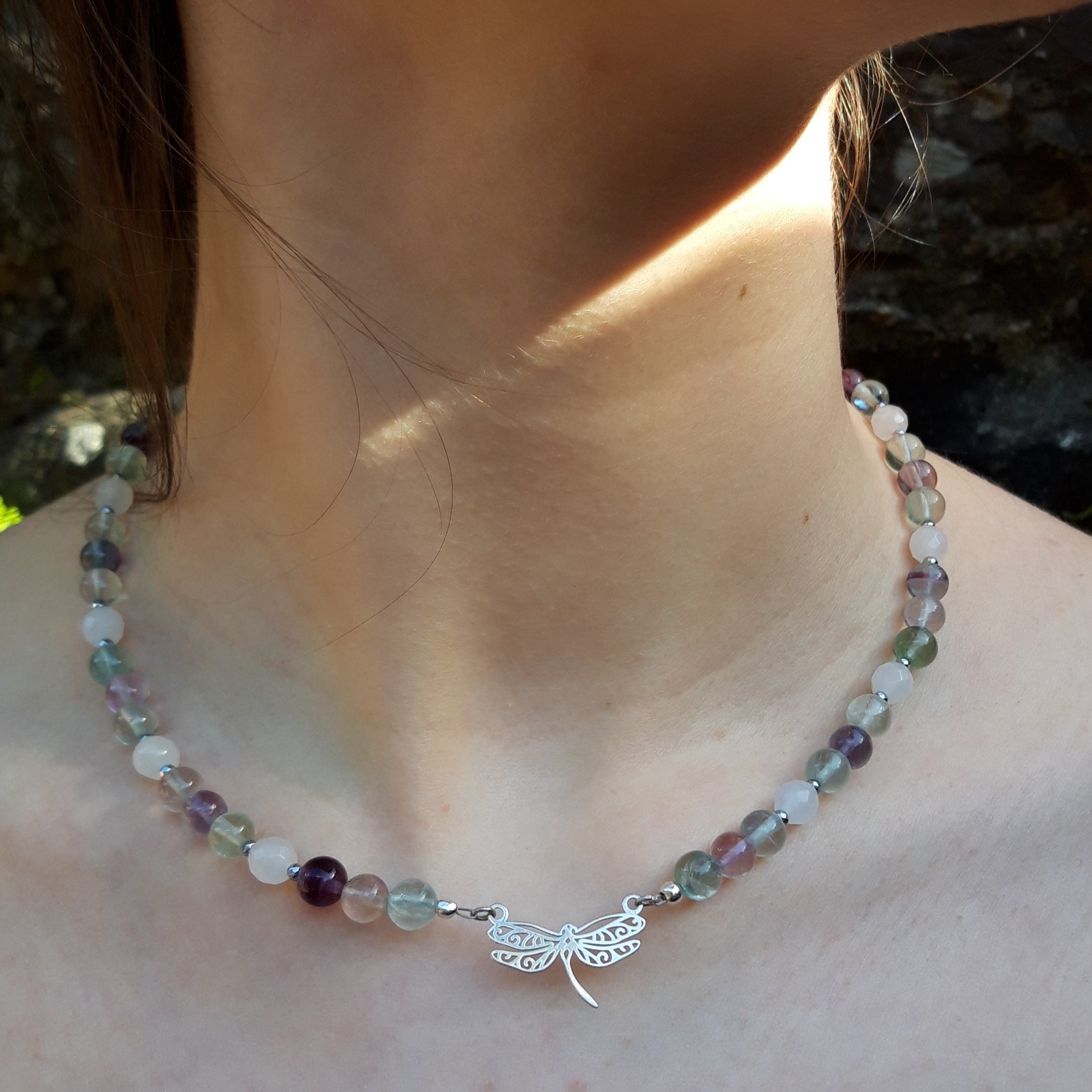 collier fluorite, nacre blanche avec libellule Argent 925