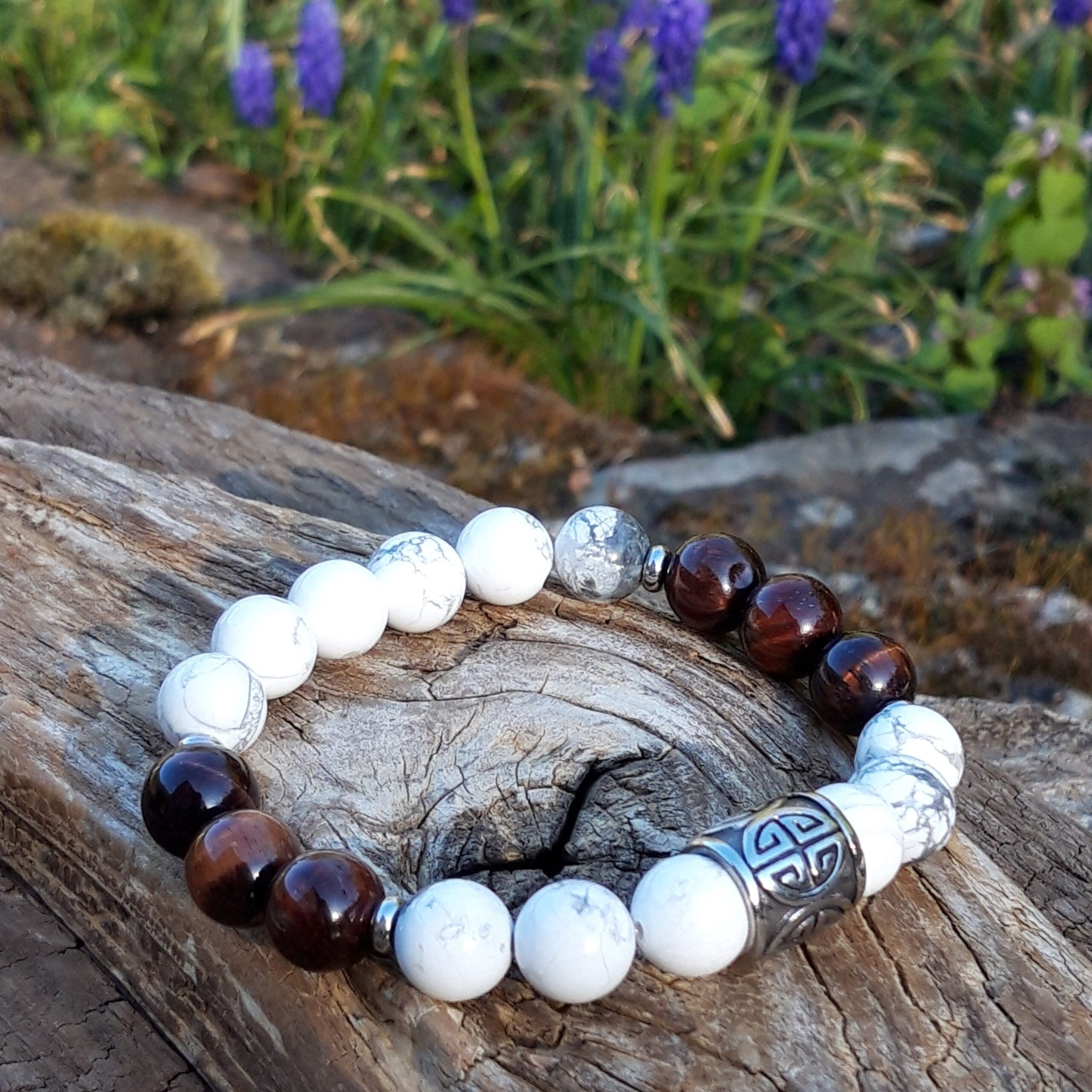 Bracelet Howlite, Œil de taureau et perle de celtique argentée – Image 2