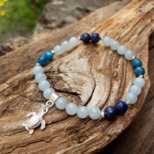 Alternative view of Bracelet Aigue-marine, Apatite, Lapis-Lazuli et breloque tortue en Argent 925