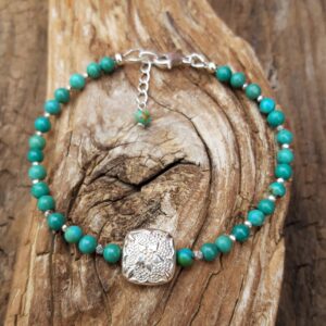Bracelet en turquoise avec une perle de Bali en Argent 925