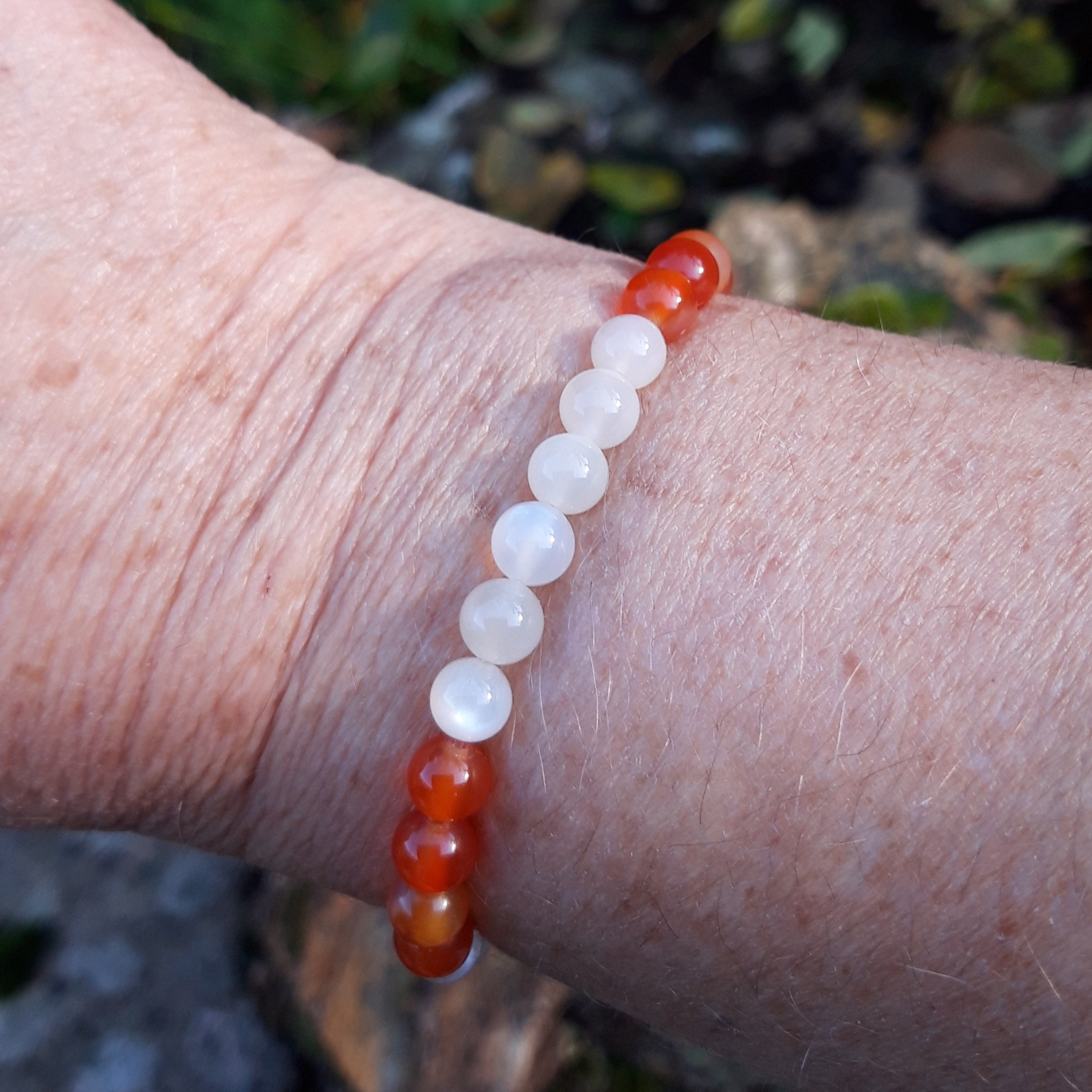 Bracelet "fertilité", en Pierre de lune et Cornaline – Image 3