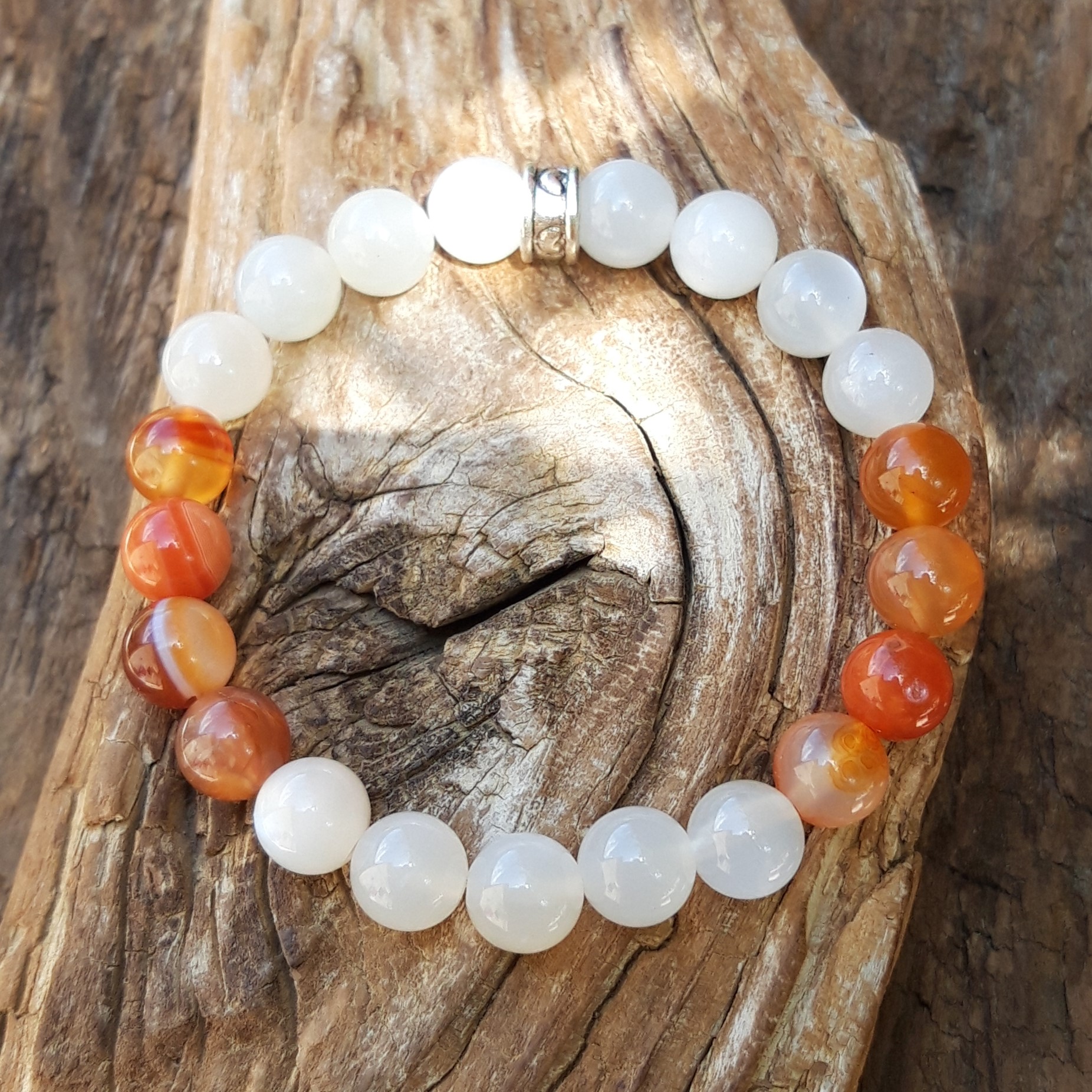 bracelet fertilité en pierre de lune et cornaline 8 mm