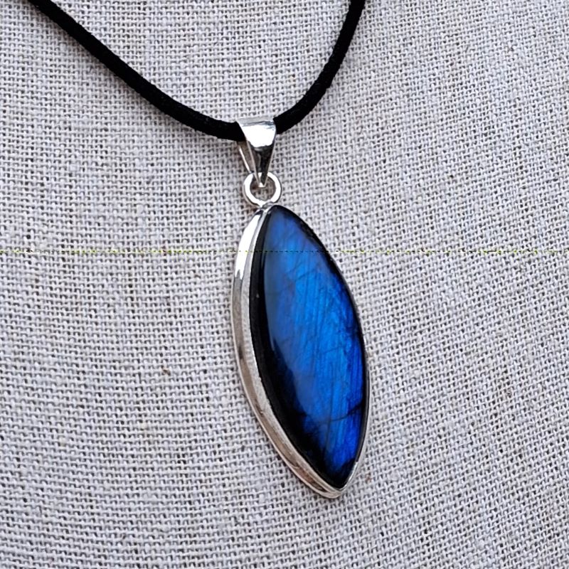 Pendentifs en Labradorite bleue de Grade AAA et Argent 925 – Image 3