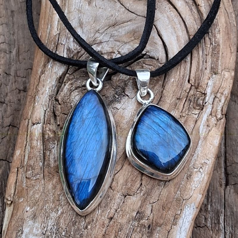 Pendentifs en Labradorite bleue de Grade AAA et Argent 925 – Image 4